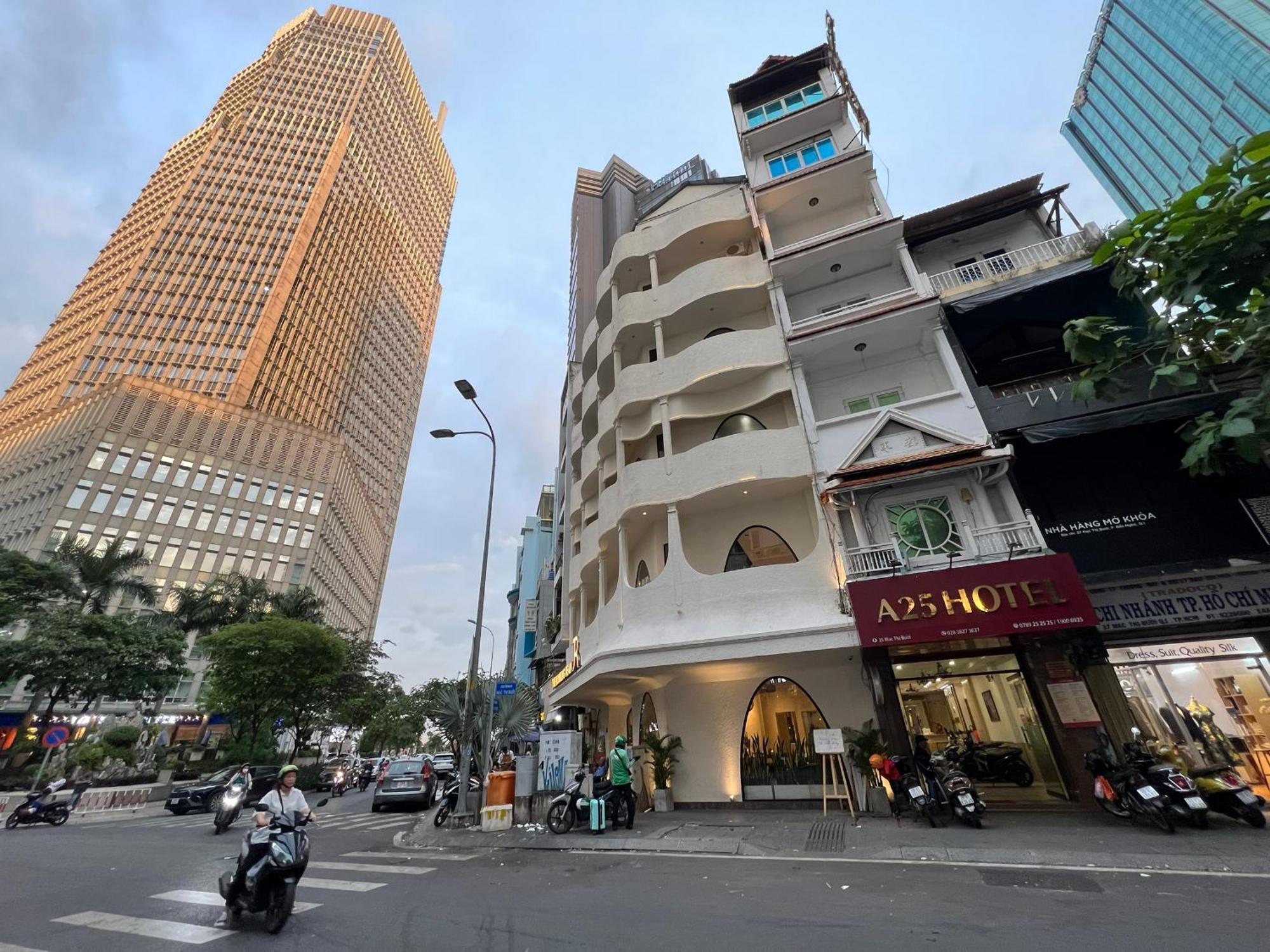 A25 - 35 Mac Thi Buoi Hotel 2*