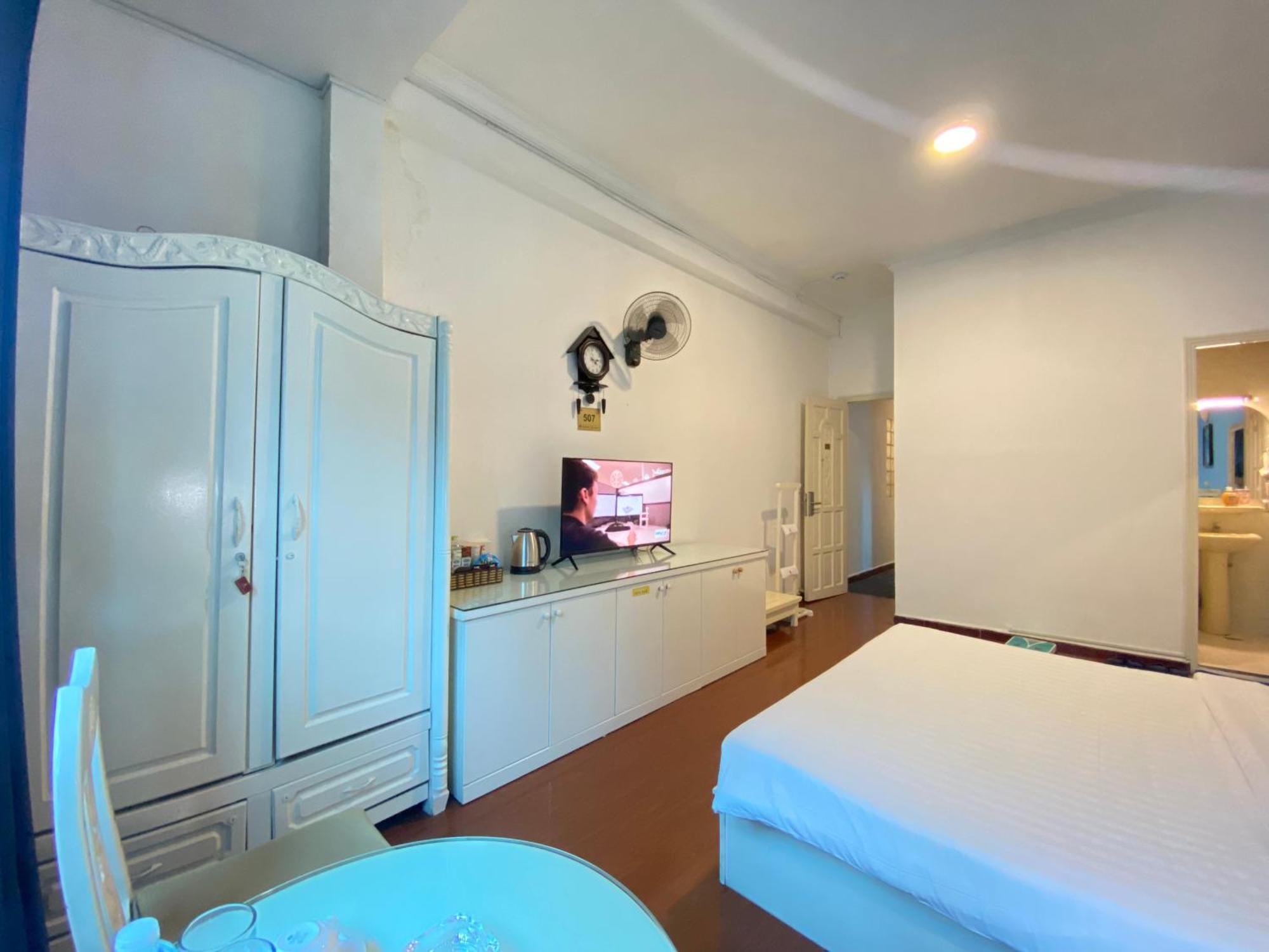 Hotel A25 - 35 Mac Thi Buoi 2*
