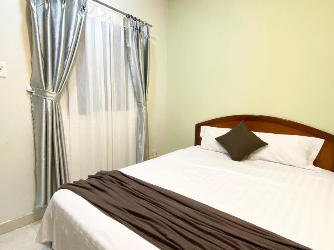 Acorn Hotel Hotel 2*