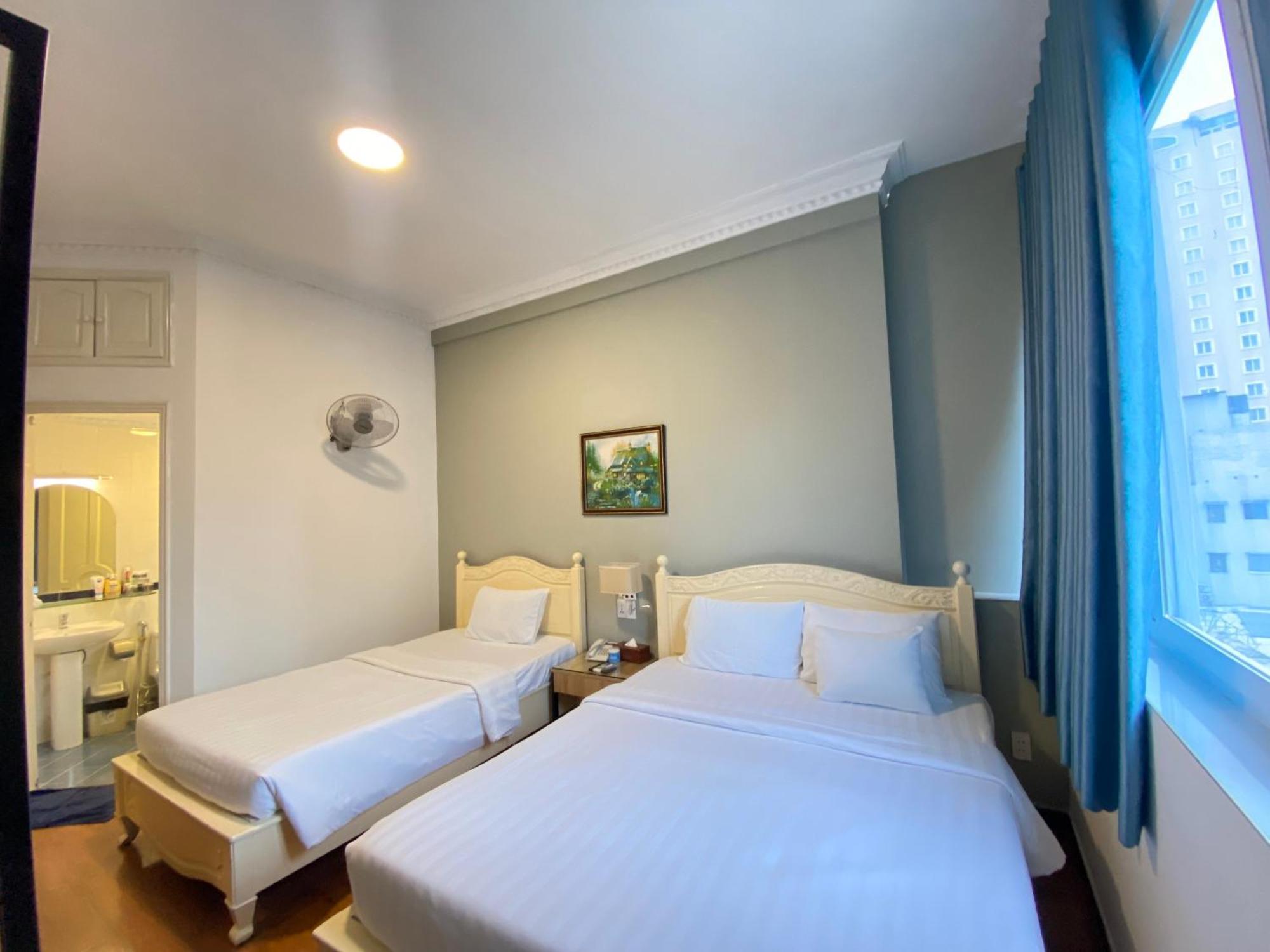 A25 - 35 Mac Thi Buoi Hotel 2*