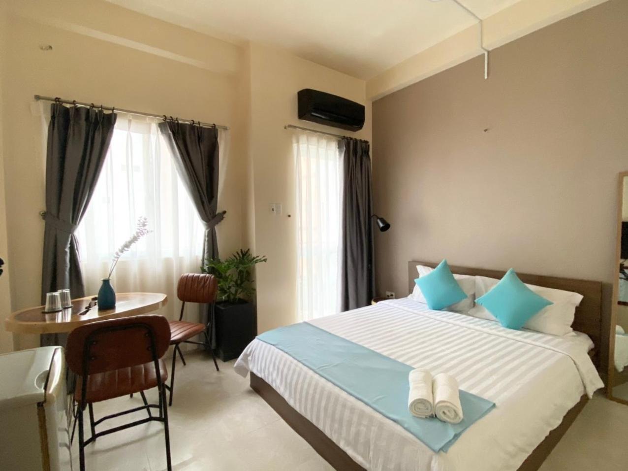 Acorn Hotel Hotel 2*