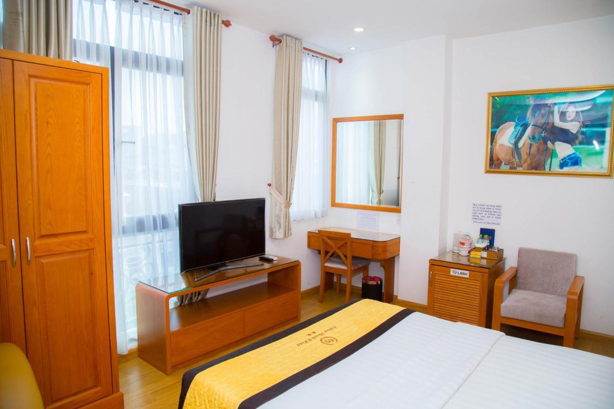 Love hotel Khach San Cuong Thanh 2