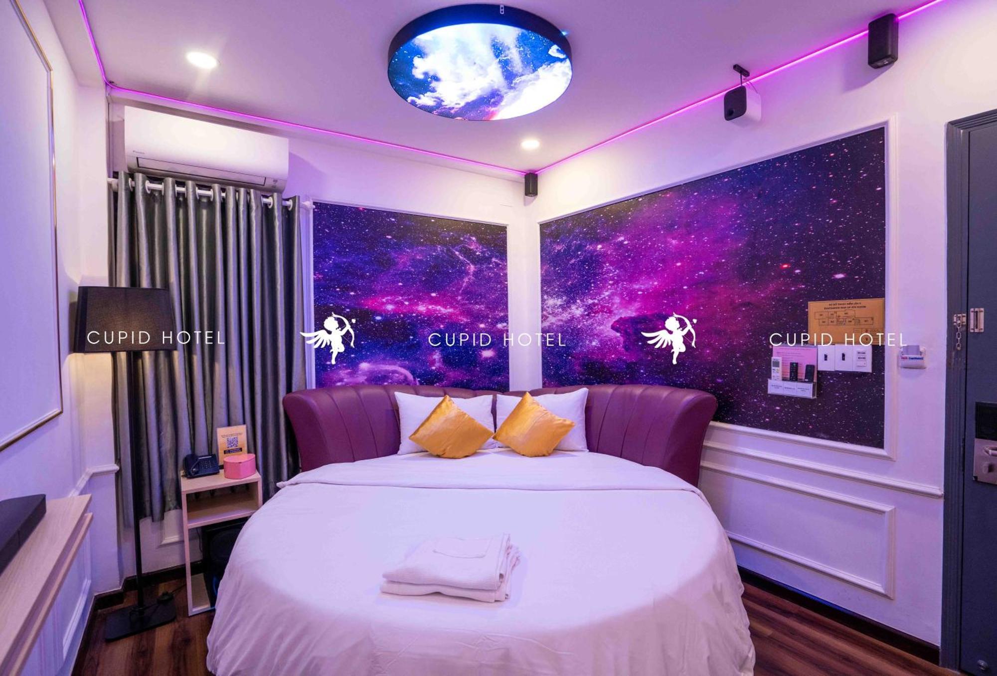 Hotel Cupid 2