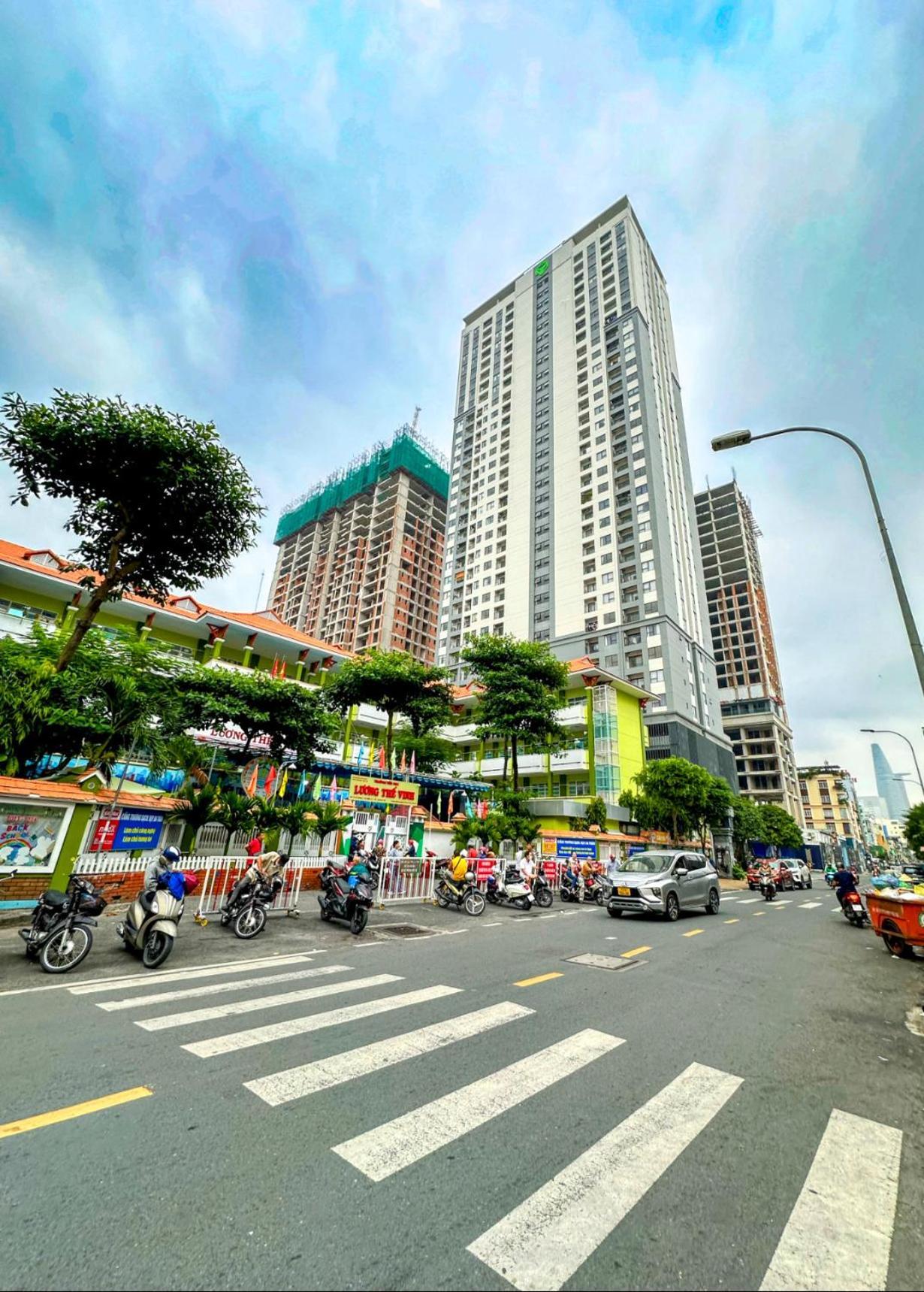Tommy Homes In Soho District 1 Căn hộ *