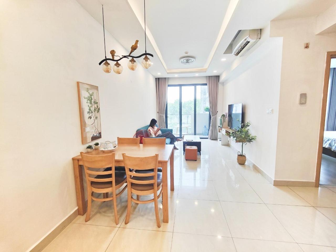 Cua Phuong_can Ho 2pn Canh Aeon
