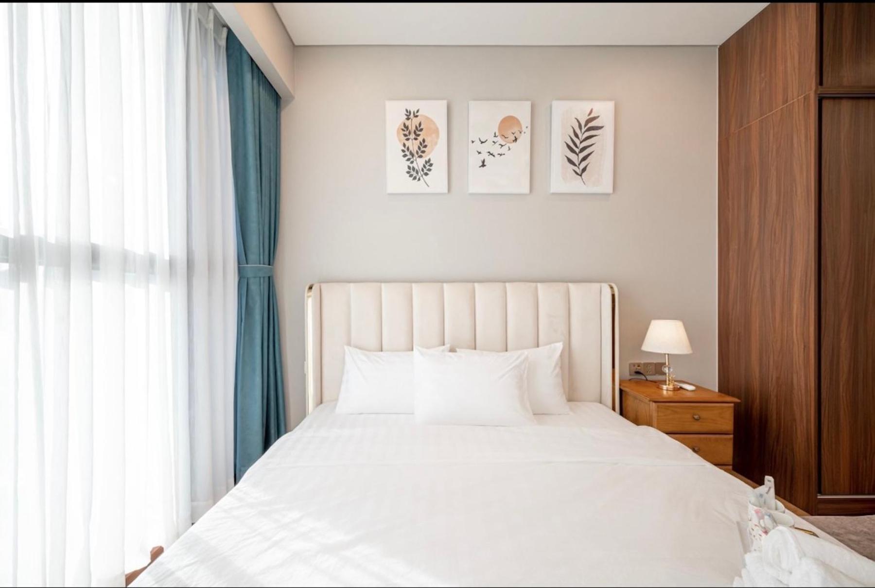 The Crest-central Saigon Riverside -free Pool-gym-sauna Room-yoga Apartment