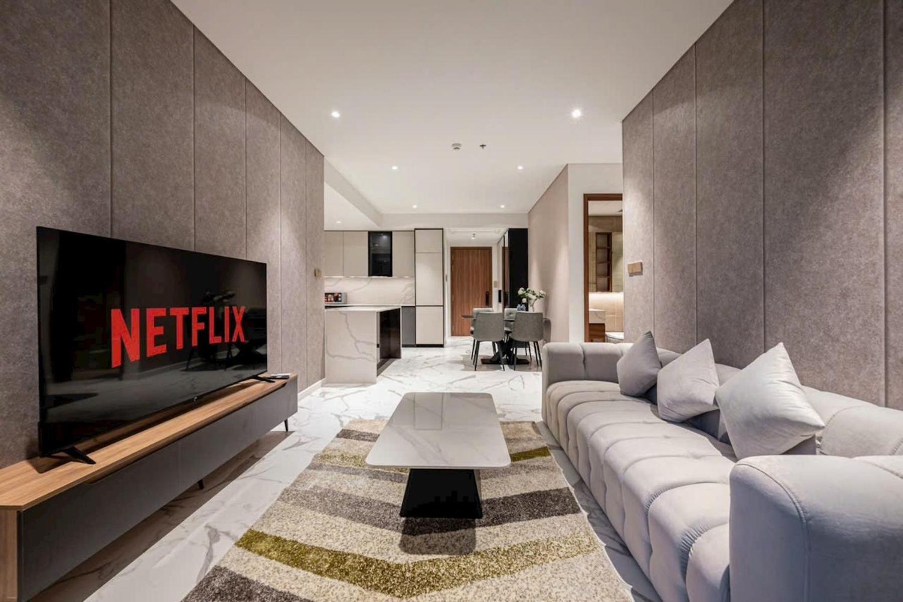 The Crest-central Saigon Riverside -free Pool-gym-sauna Room-yoga Apartment