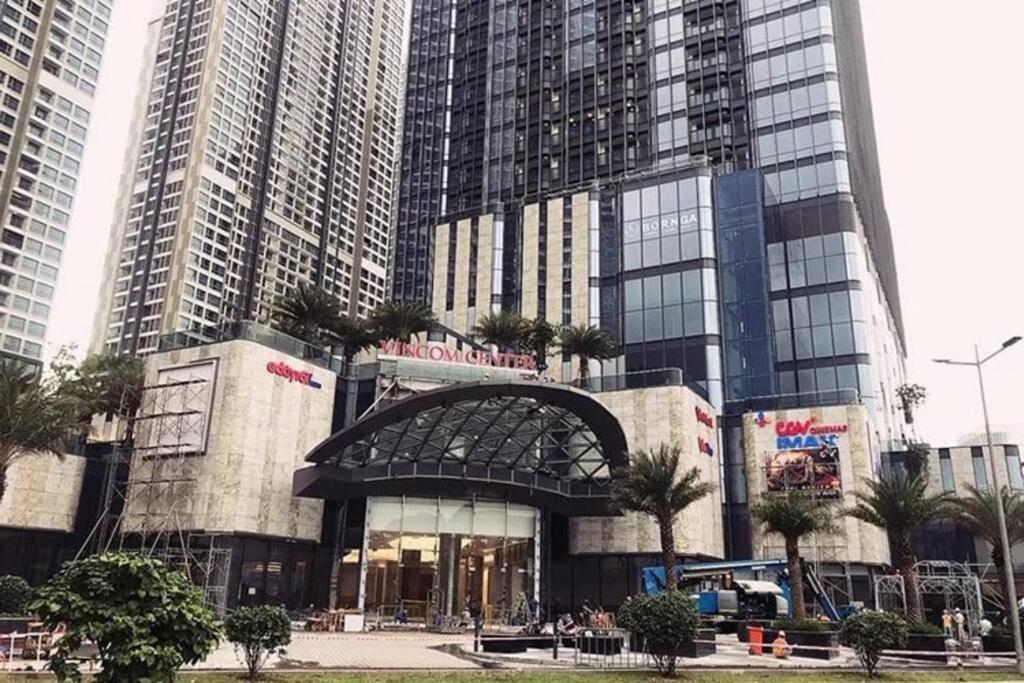 Vinhome Park At Landmark 81 * Ho Chi Minh City