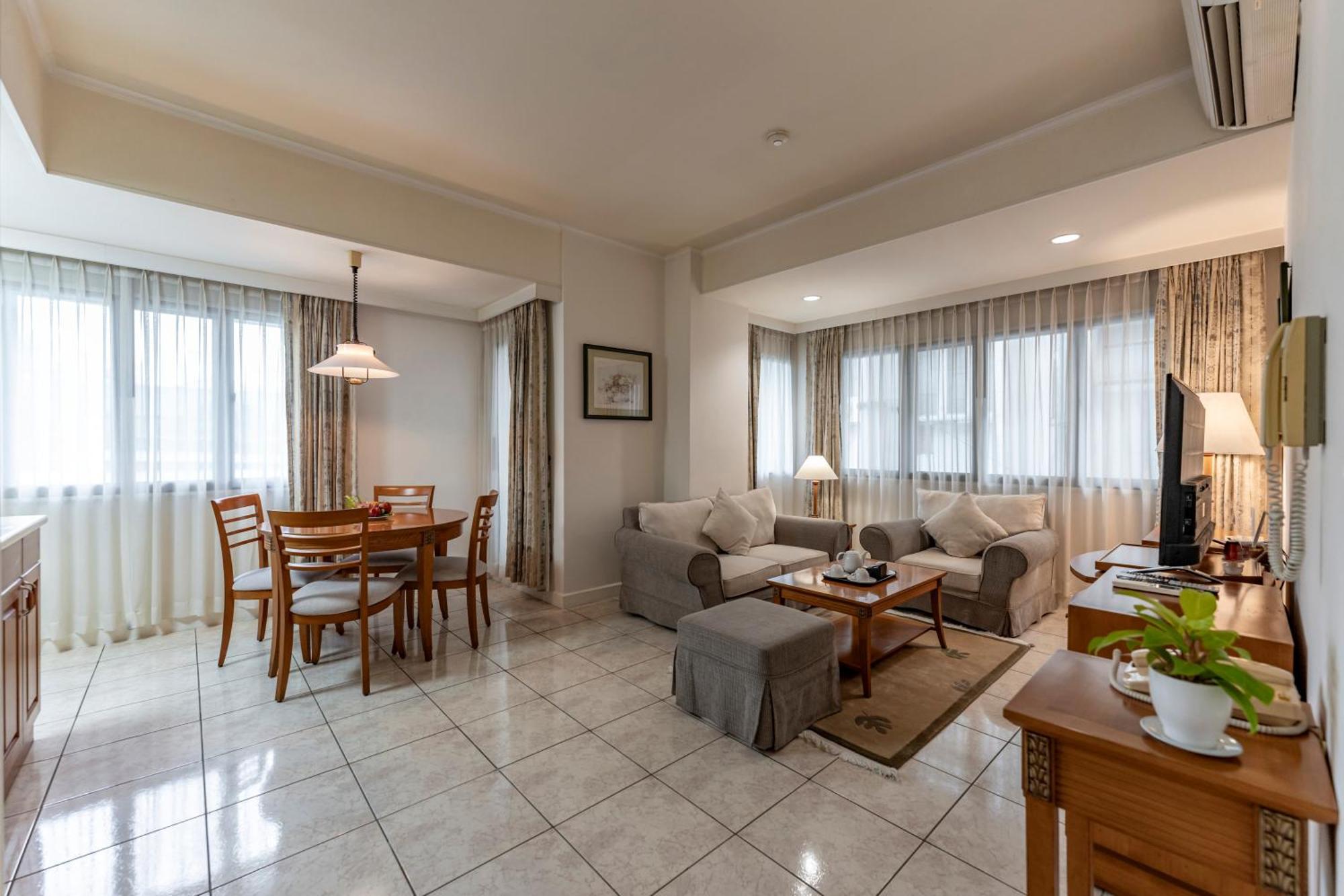Garden View Court