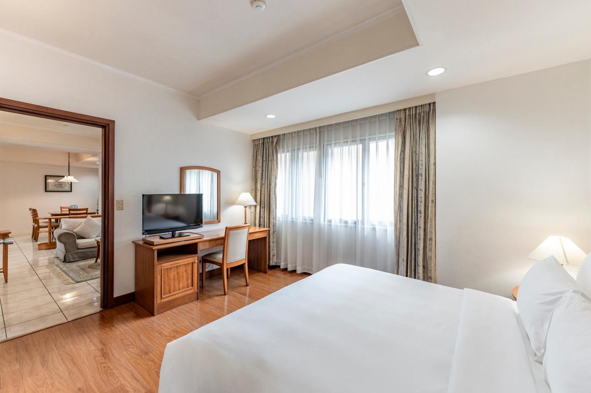 Hotel Garden View Court Ho Chi Minh City