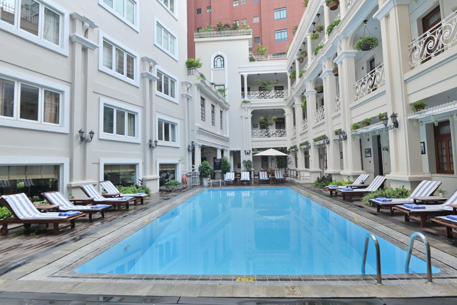 Grand Saigon Hotel
