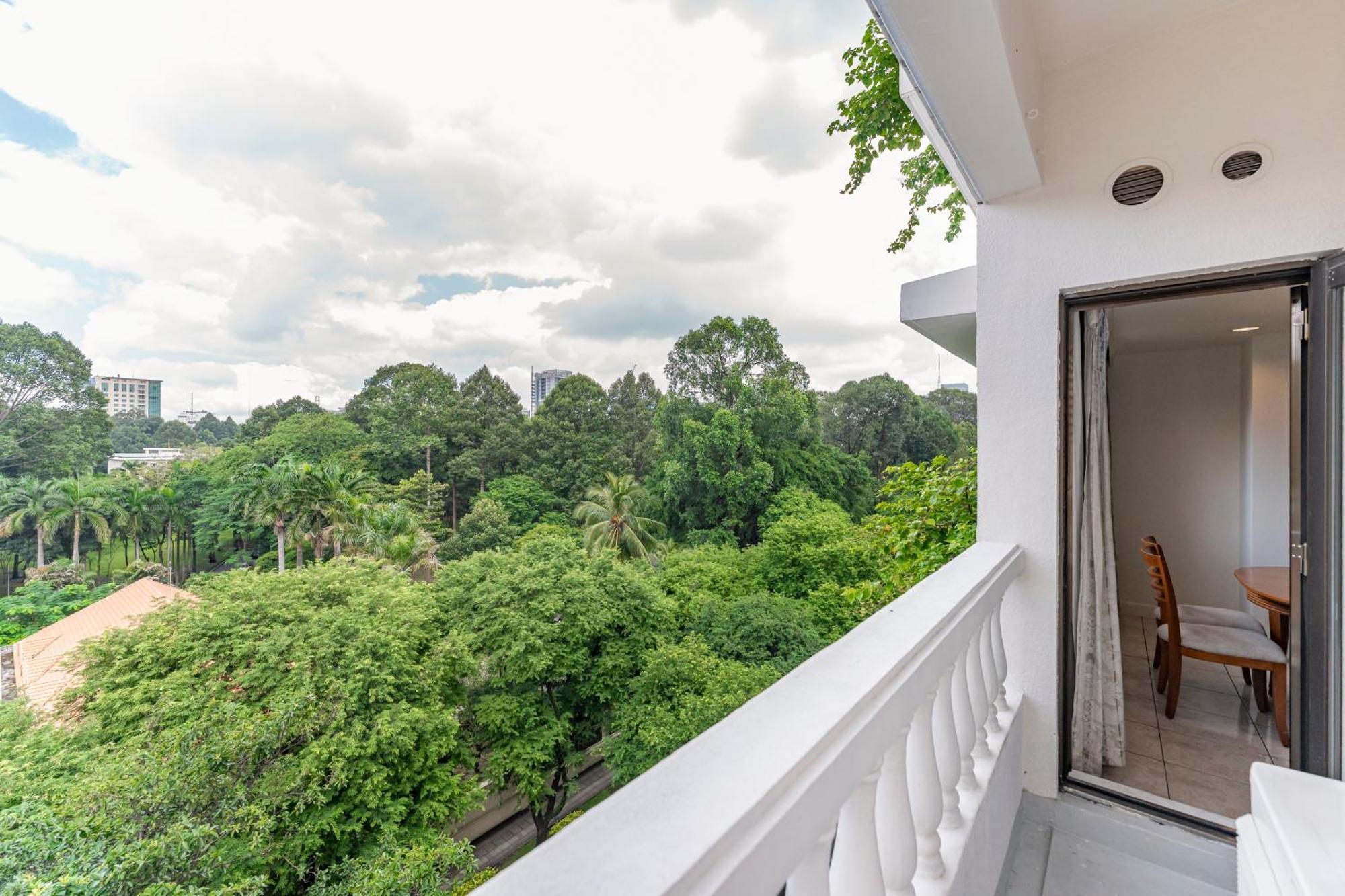 Garden View Court Hotel 4*