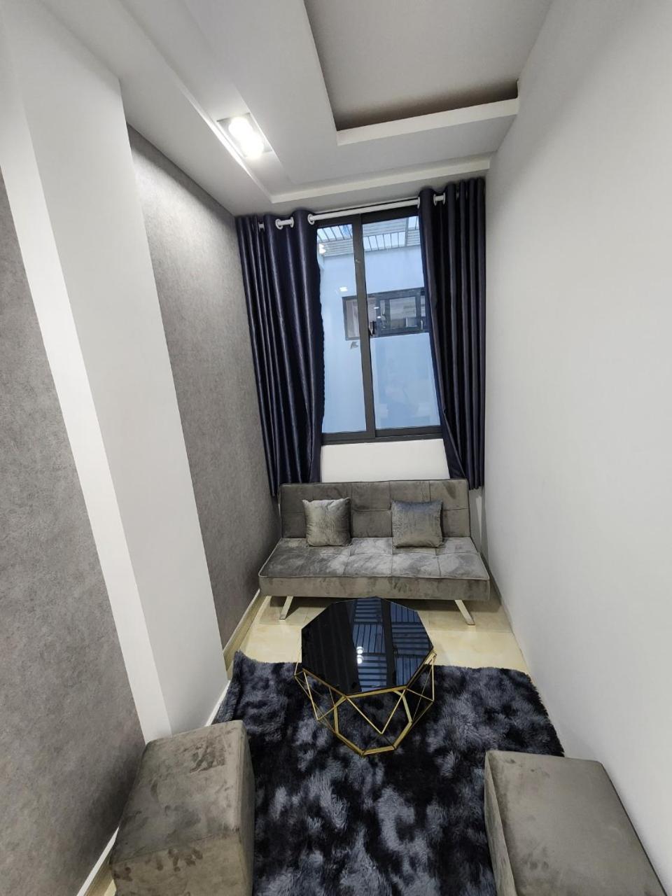 Aparthotel Dlux Bach Dang Ho Chi Minh City