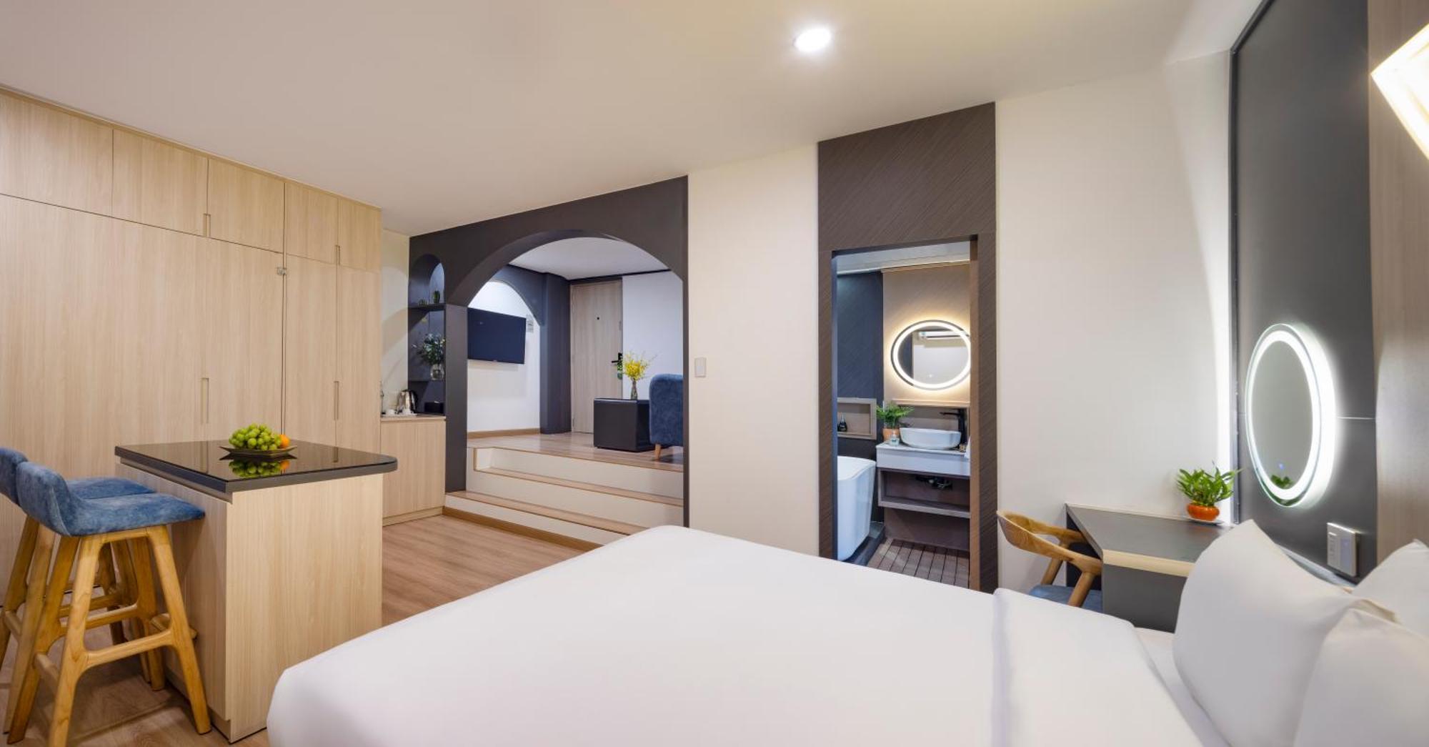 Viet Lotus Saigon 4*