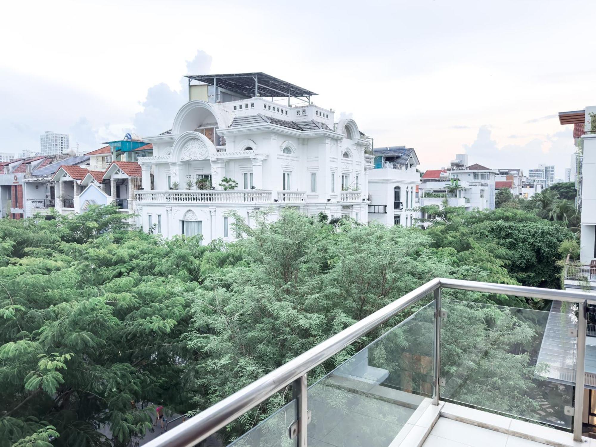 Hoang Yen - Phu My Hung