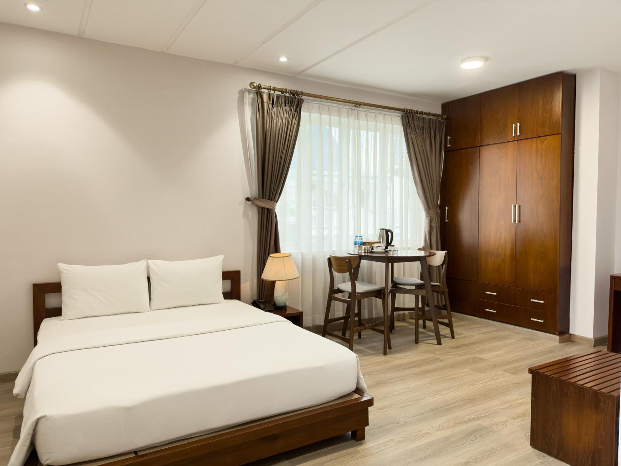 Hotel Hoang Yen - Phu My Hung 3*