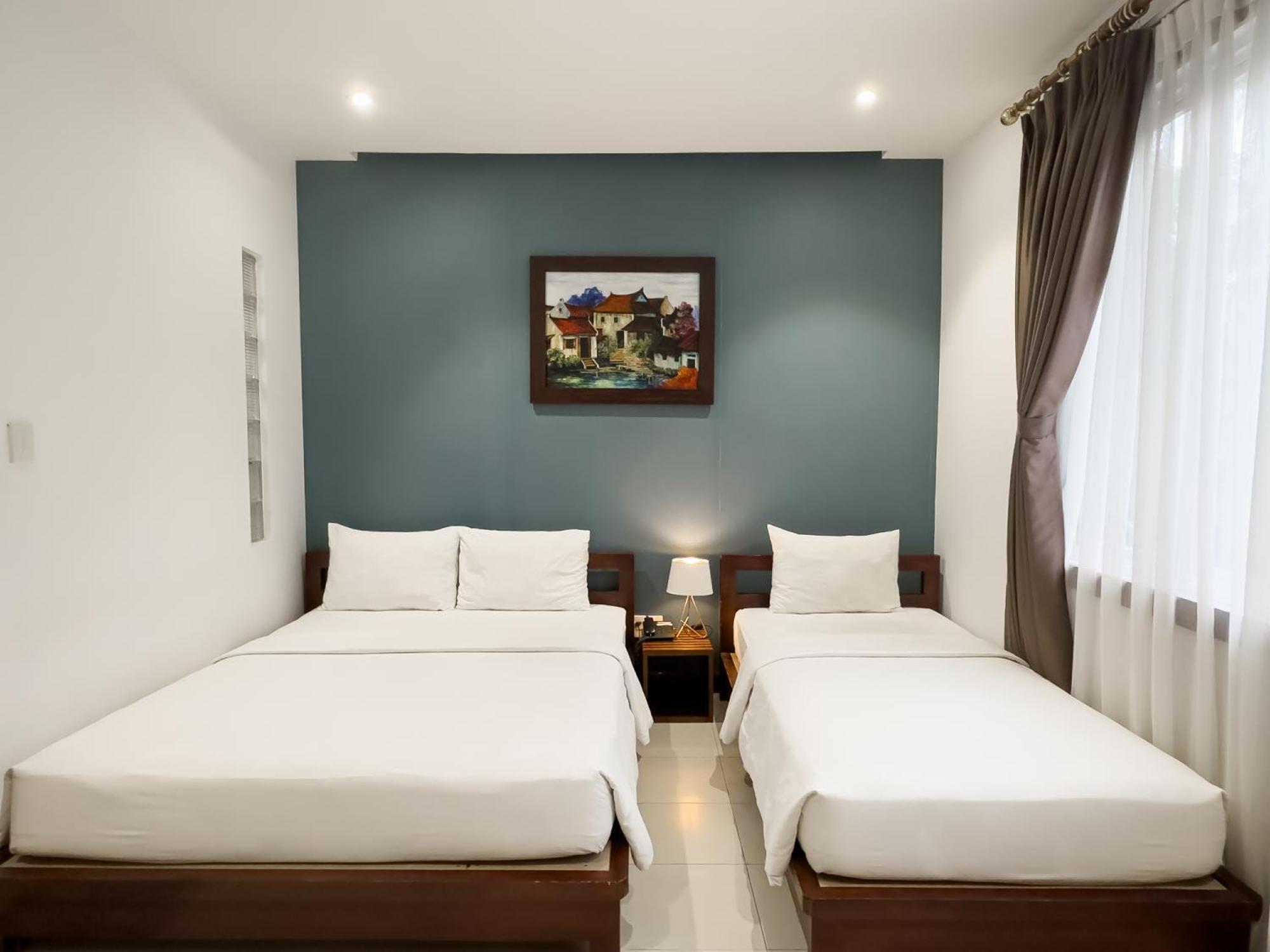 Hoang Yen - Phu My Hung 3*