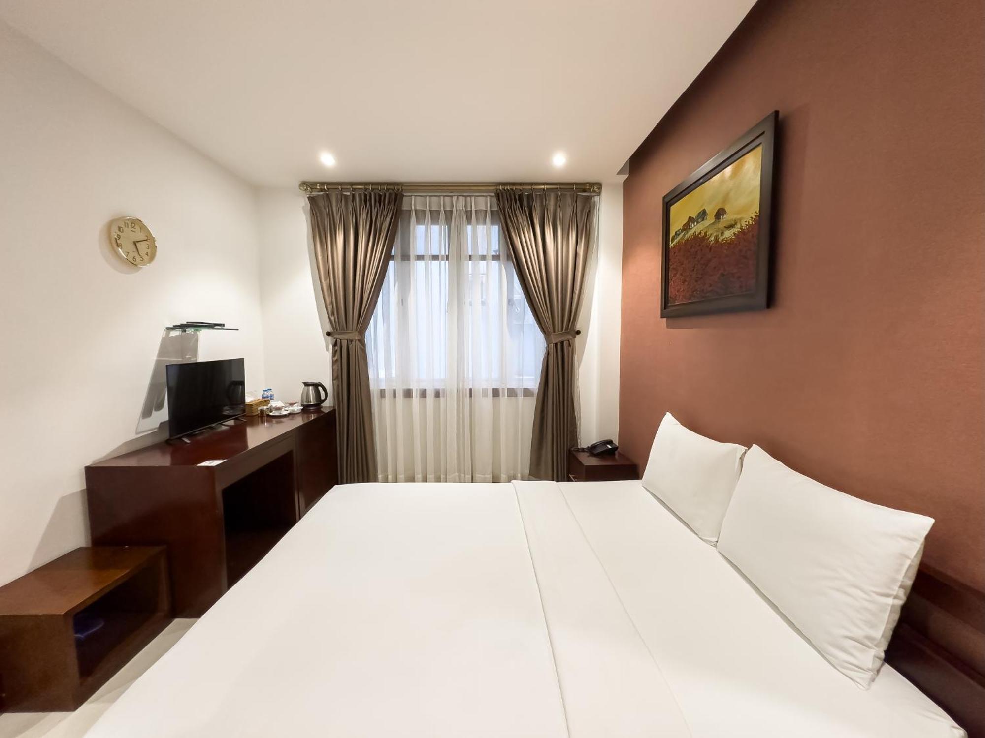 Hotel Hoang Yen - Phu My Hung