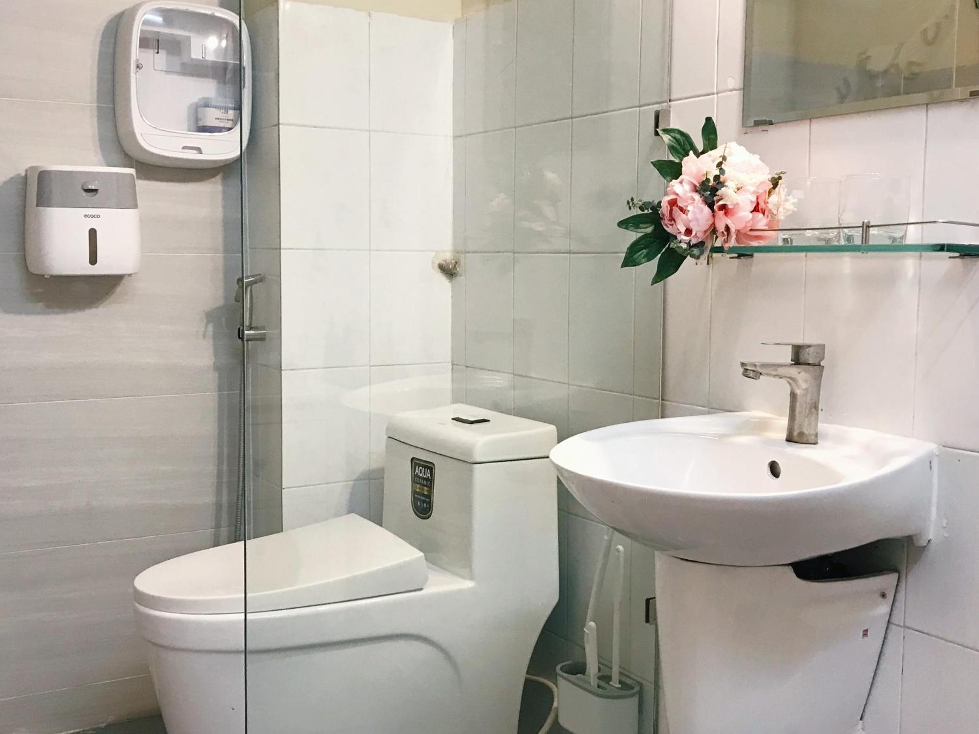 65f4 - Sweetheart In Saigon * Ho Chi Minh City