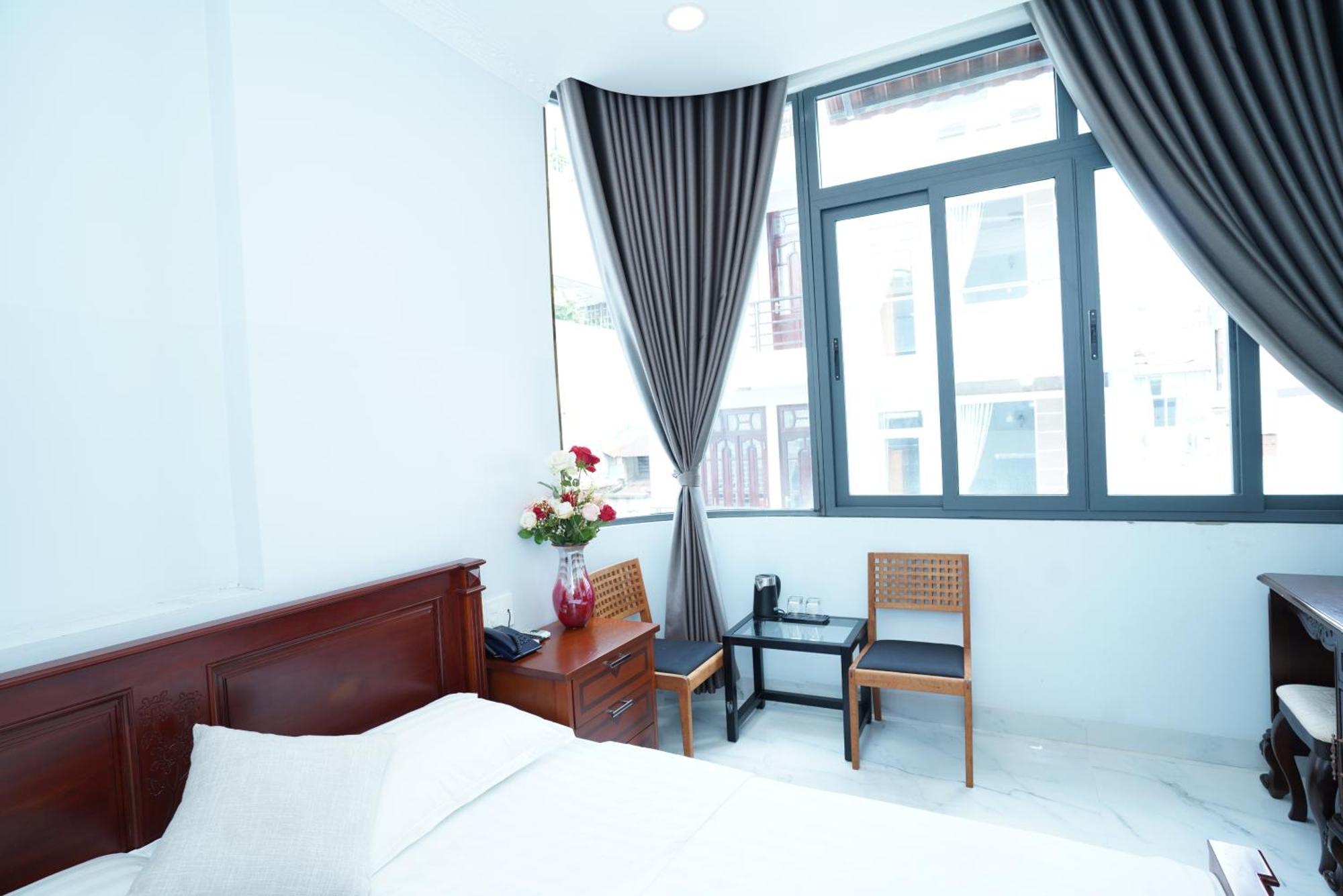 Sunny Guesthouse2 *