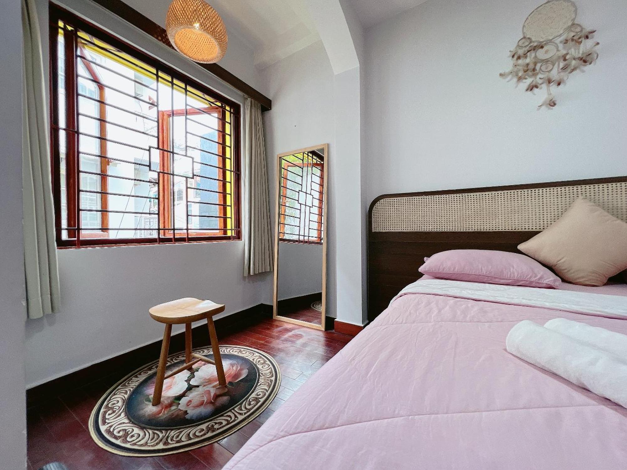 Co Saigon Homestay *