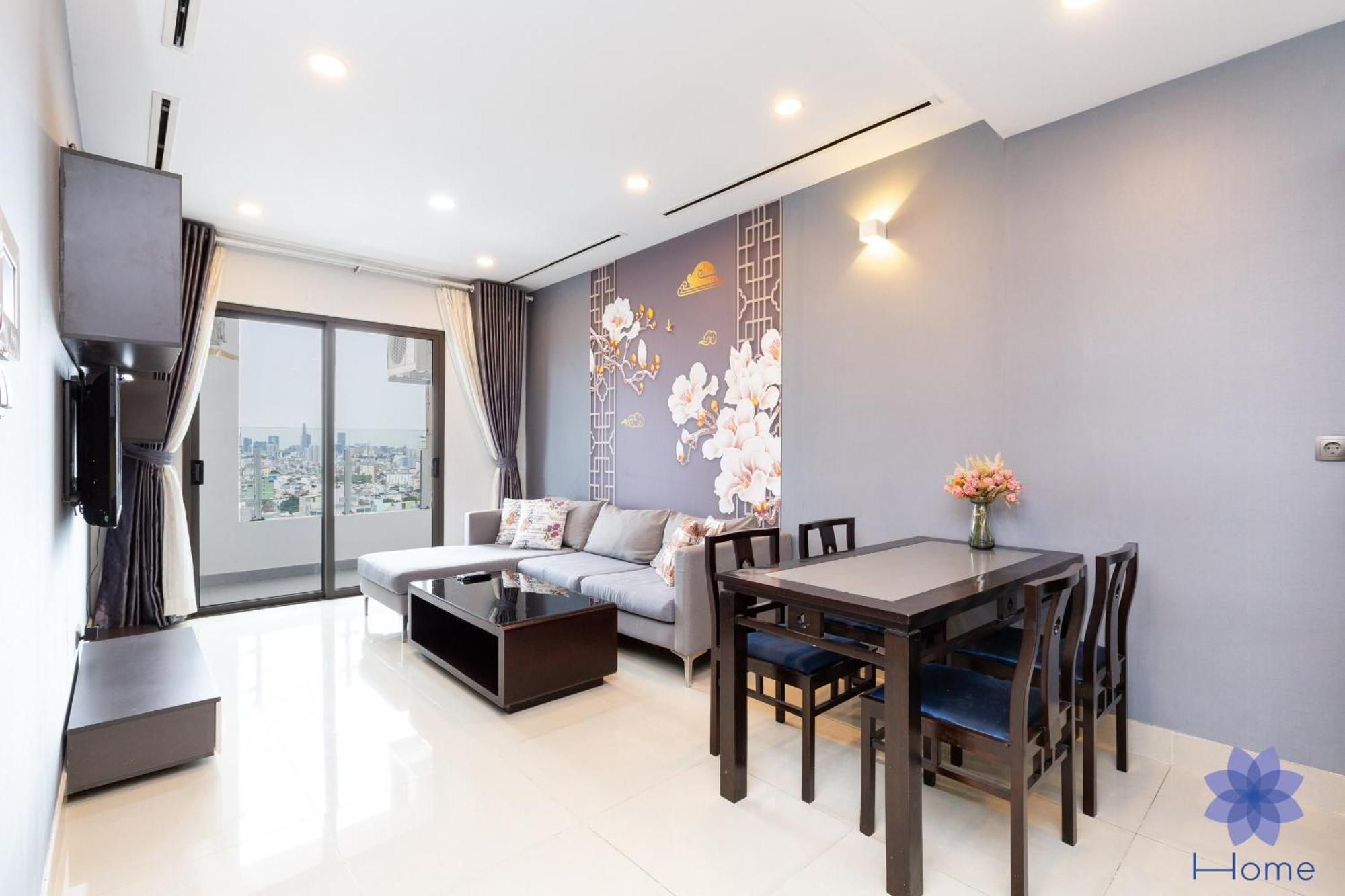 Near Tan San Nhat Airpot Apartment *