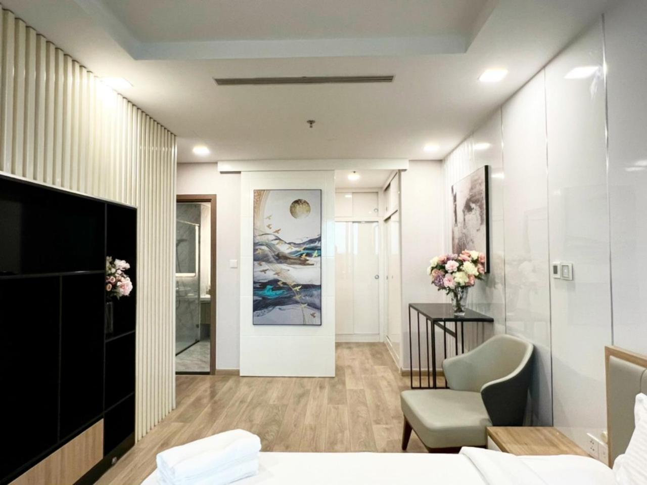 Landmark 81 - Airbnb Apartment