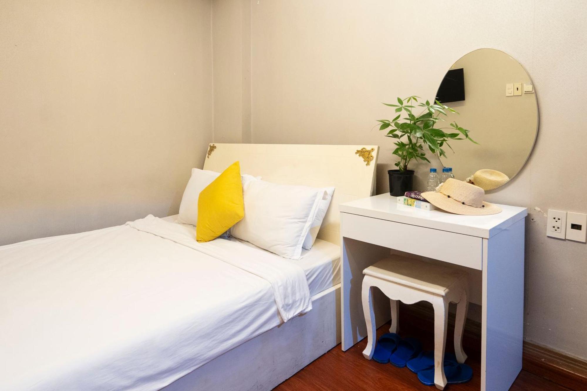Hotel Crowne Bui Vien 2*