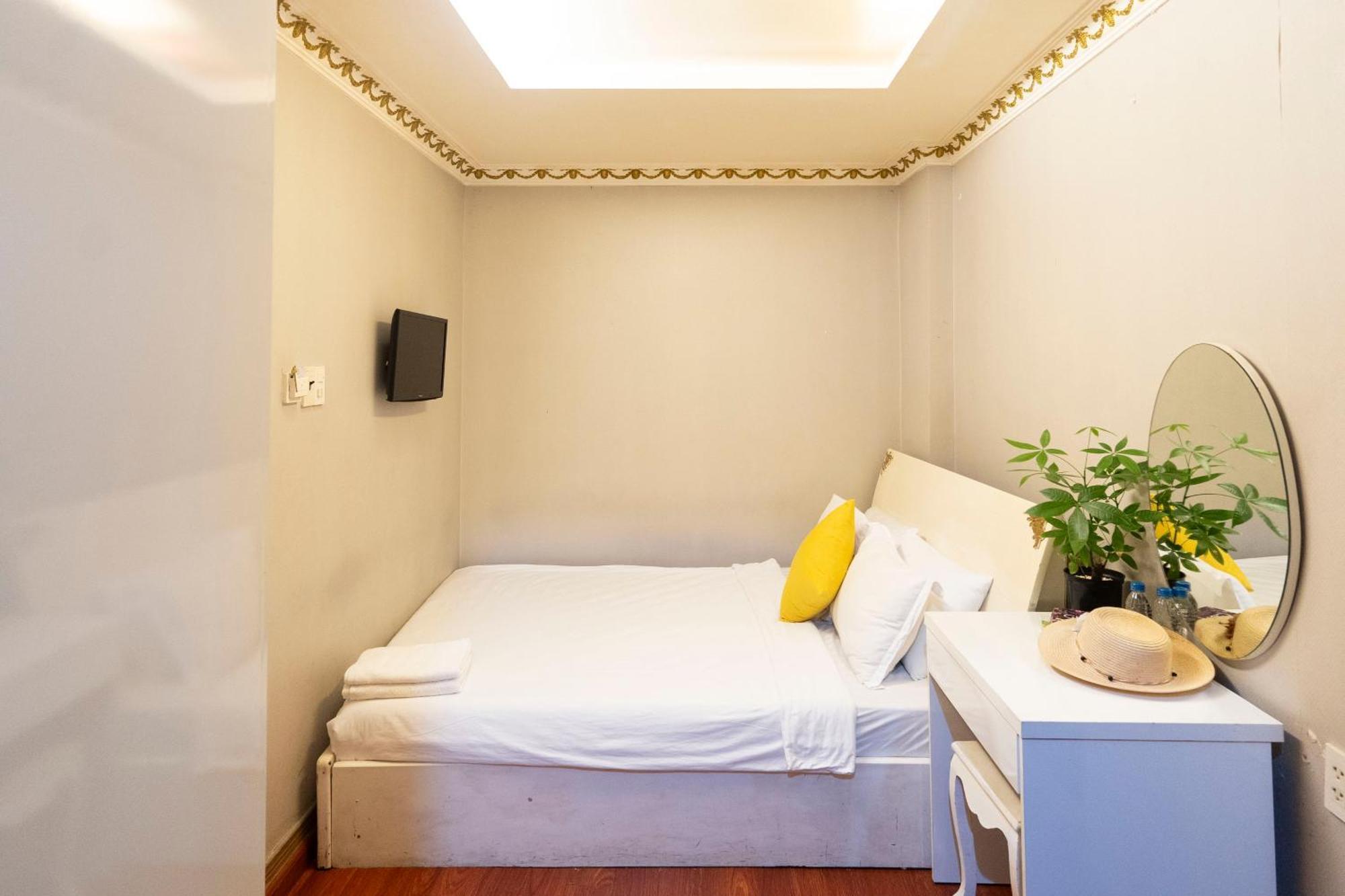 Crowne Bui Vien 2* Ho Chi Minh City