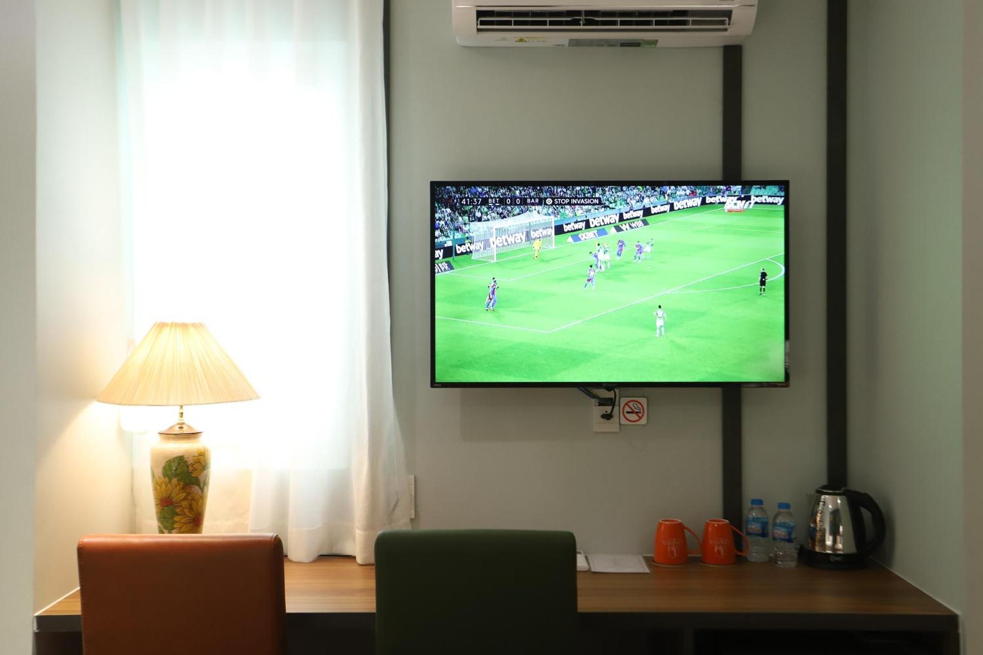 Lanura And TP. Hồ Chí Minh