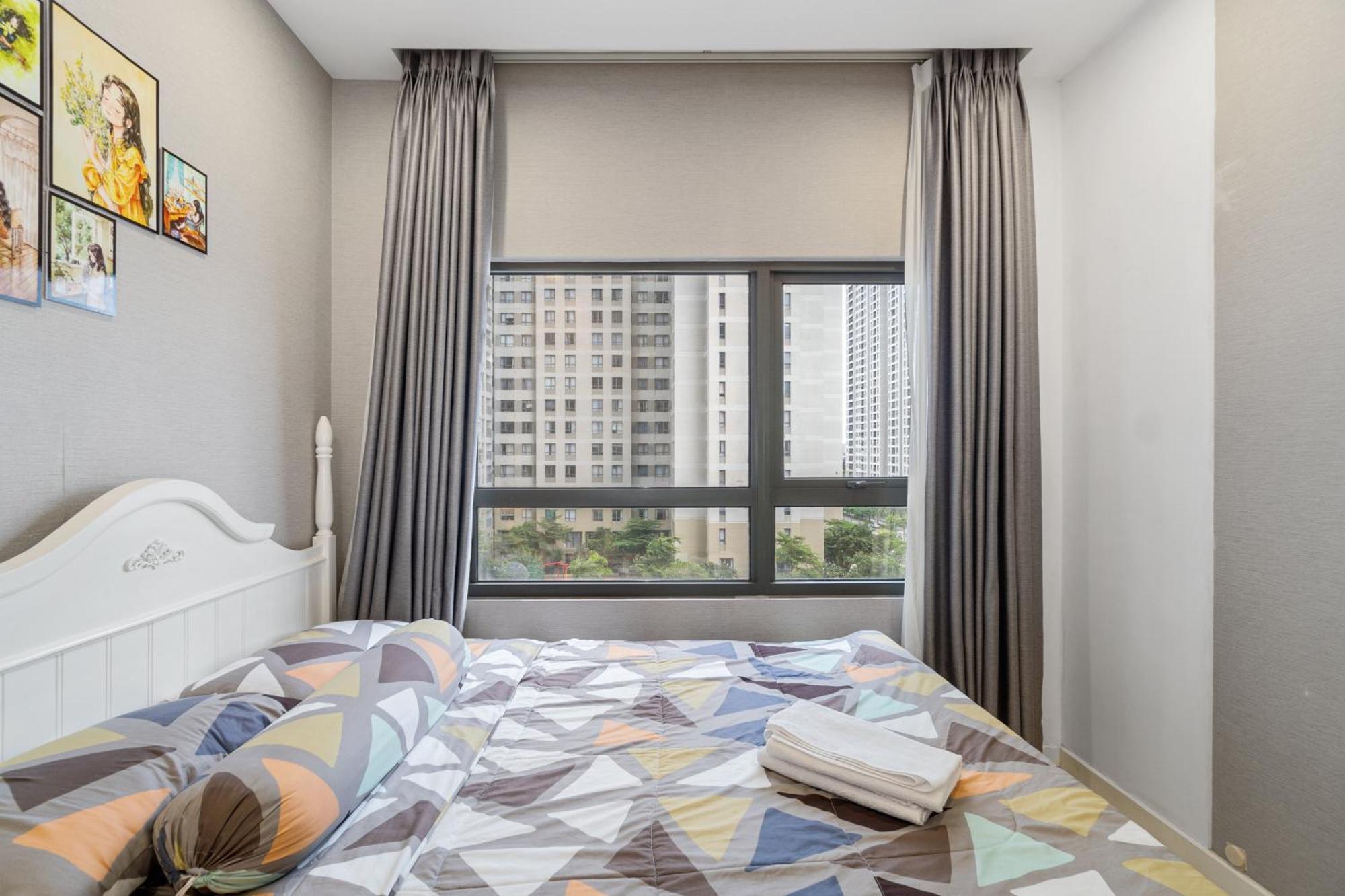 Cozy 2 Bedroom In Masteri Thao Dien, Fully Furnished With Full Amenities Apartment *