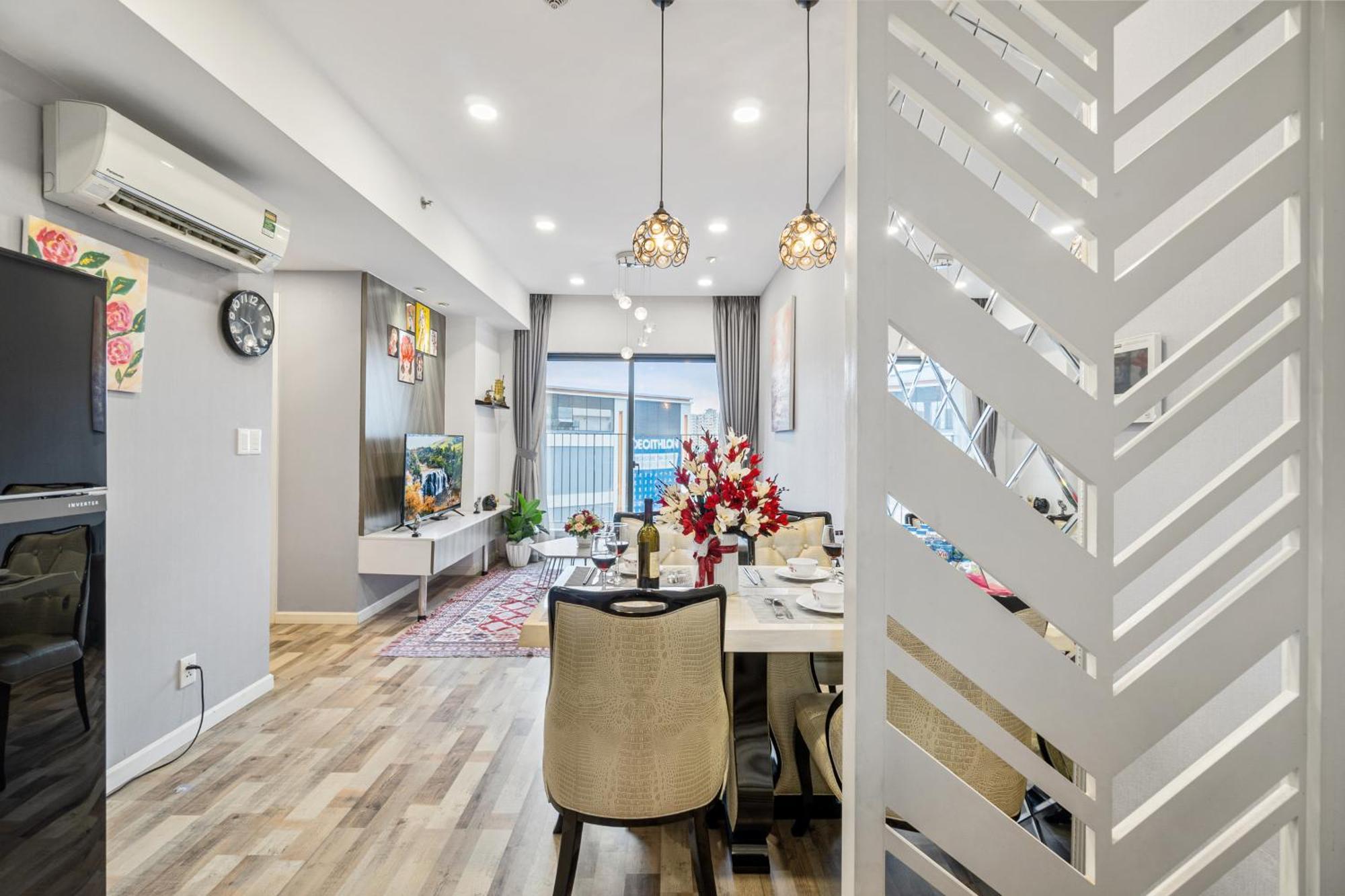 Cozy 2 Bedroom In Masteri Thao Dien, Fully Furnished With Full Amenities Apartment