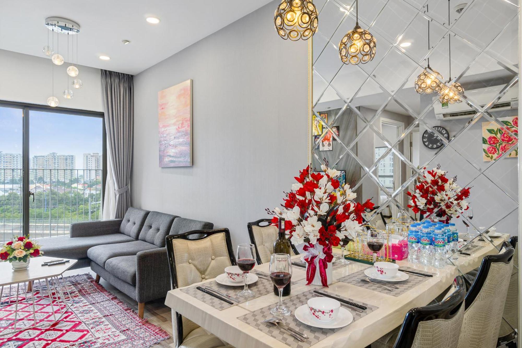 Apartment Cozy 2 Bedroom In Masteri Thao Dien, Fully Furnished With Full Amenities