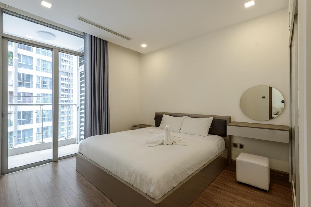 Vinhomes Central Park Luxury For Rent