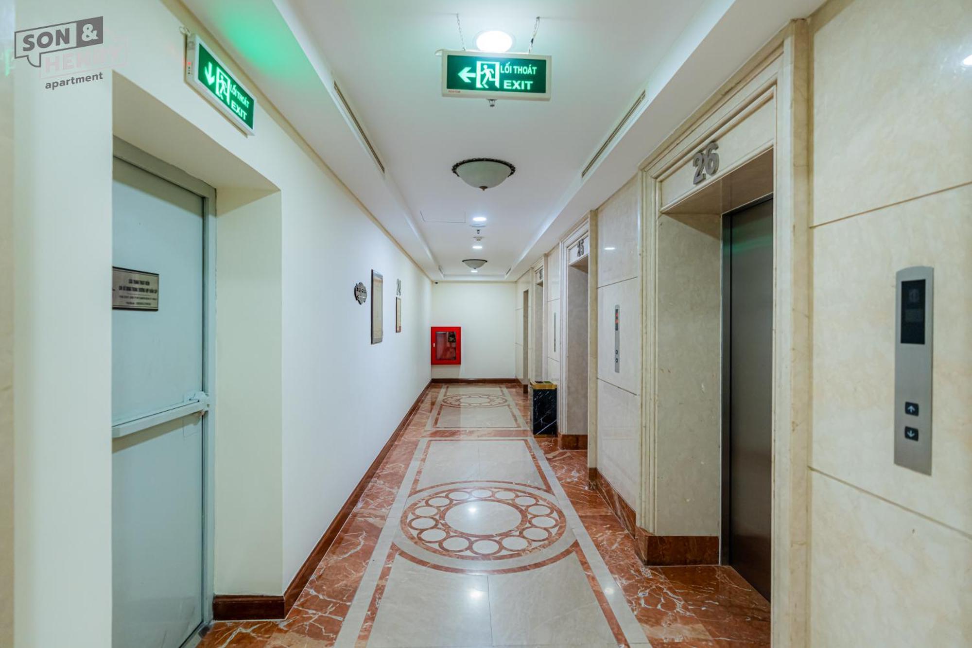 Vincom Center Dong Khoi District 1 * Ho Chi Minh City