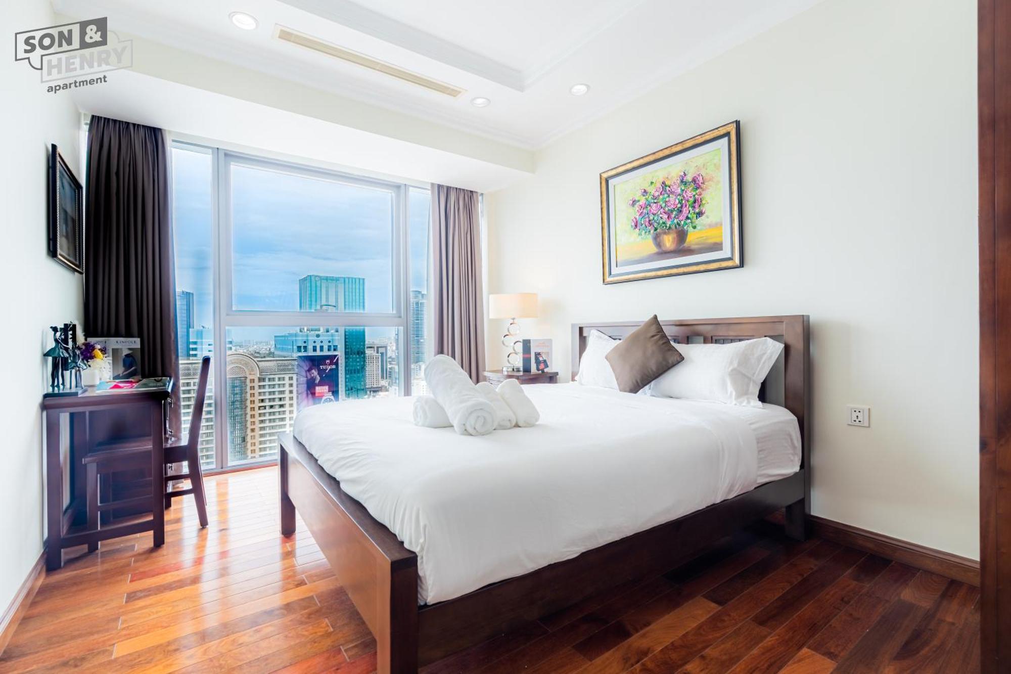 Vincom Center Dong Khoi District 1 Apartment *