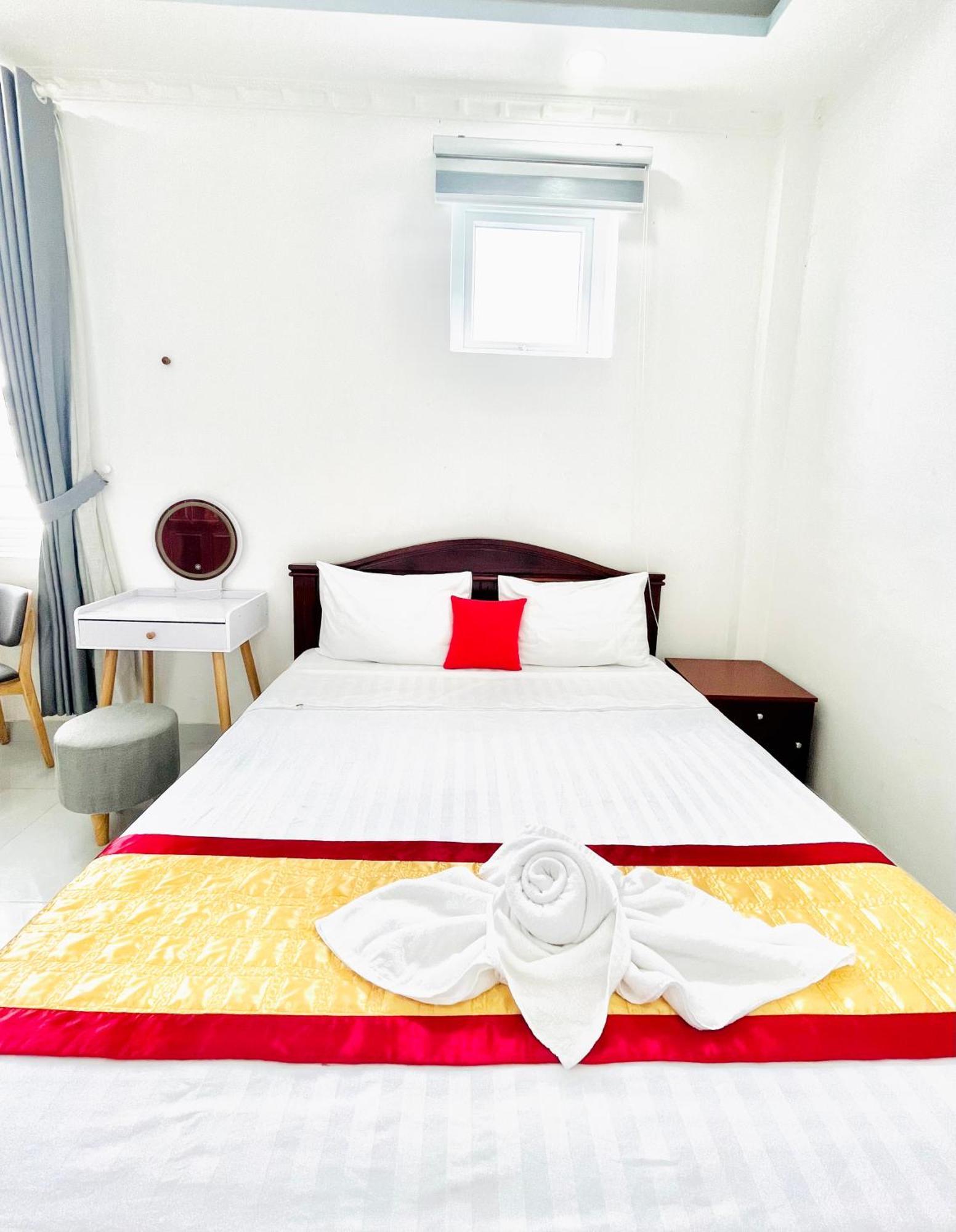 Hotel Luxury Vuon Lai Ho Chi Minh City