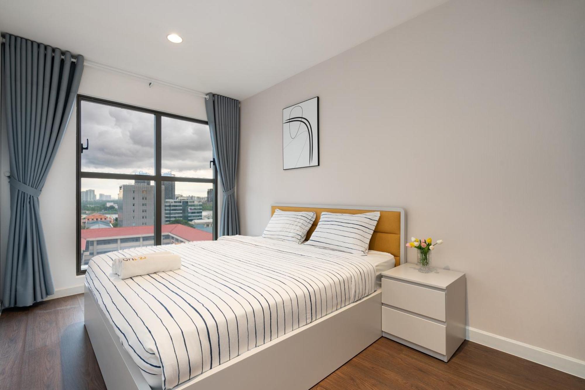 Min' - Saigon Royal - Upscale - Near Ben Thanh - Downtown Apartment *