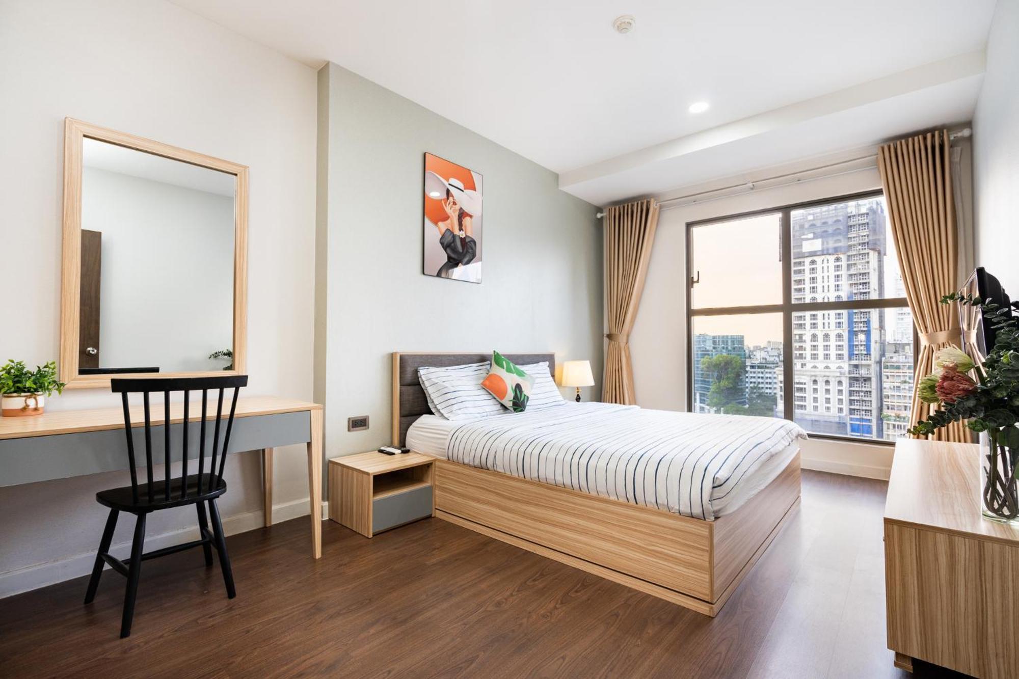 Min' - Saigon Royal - Upscale - Near Ben Thanh - Downtown Apartment *