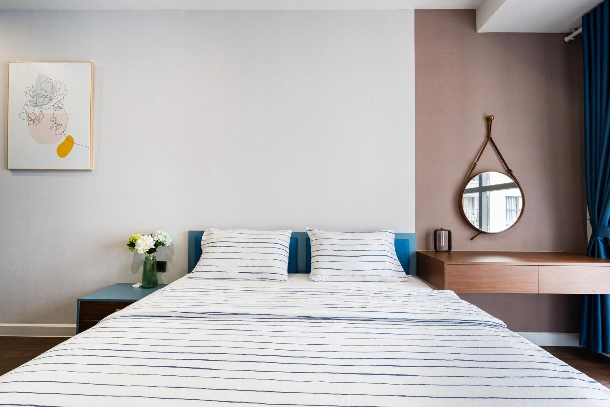 Min' - Saigon Royal - Upscale - Near Ben Thanh - Downtown Apartment