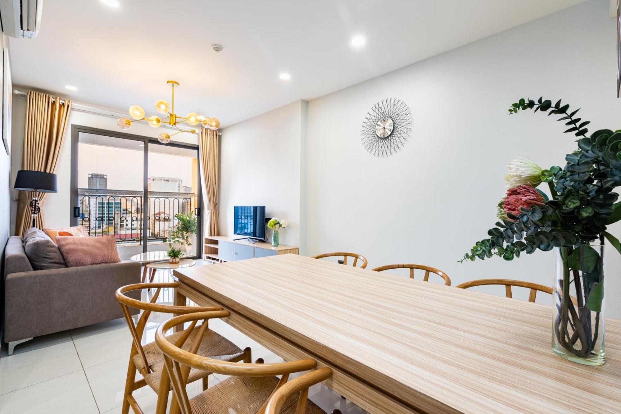 Min' - Saigon Royal - Upscale - Near Ben Thanh - Downtown Ho Chi Minh City