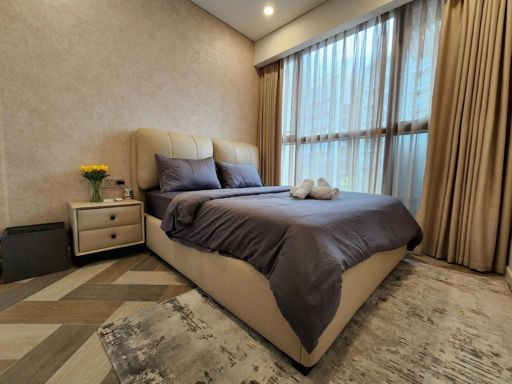 The Crest-central Saigon Riverside -free Pool-gym-sauna Room-yoga * Ho Chi Minh City