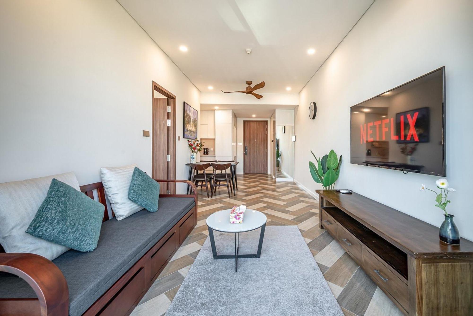 Apartment The Crest-central Saigon Riverside -free Pool-gym-sauna Room-yoga