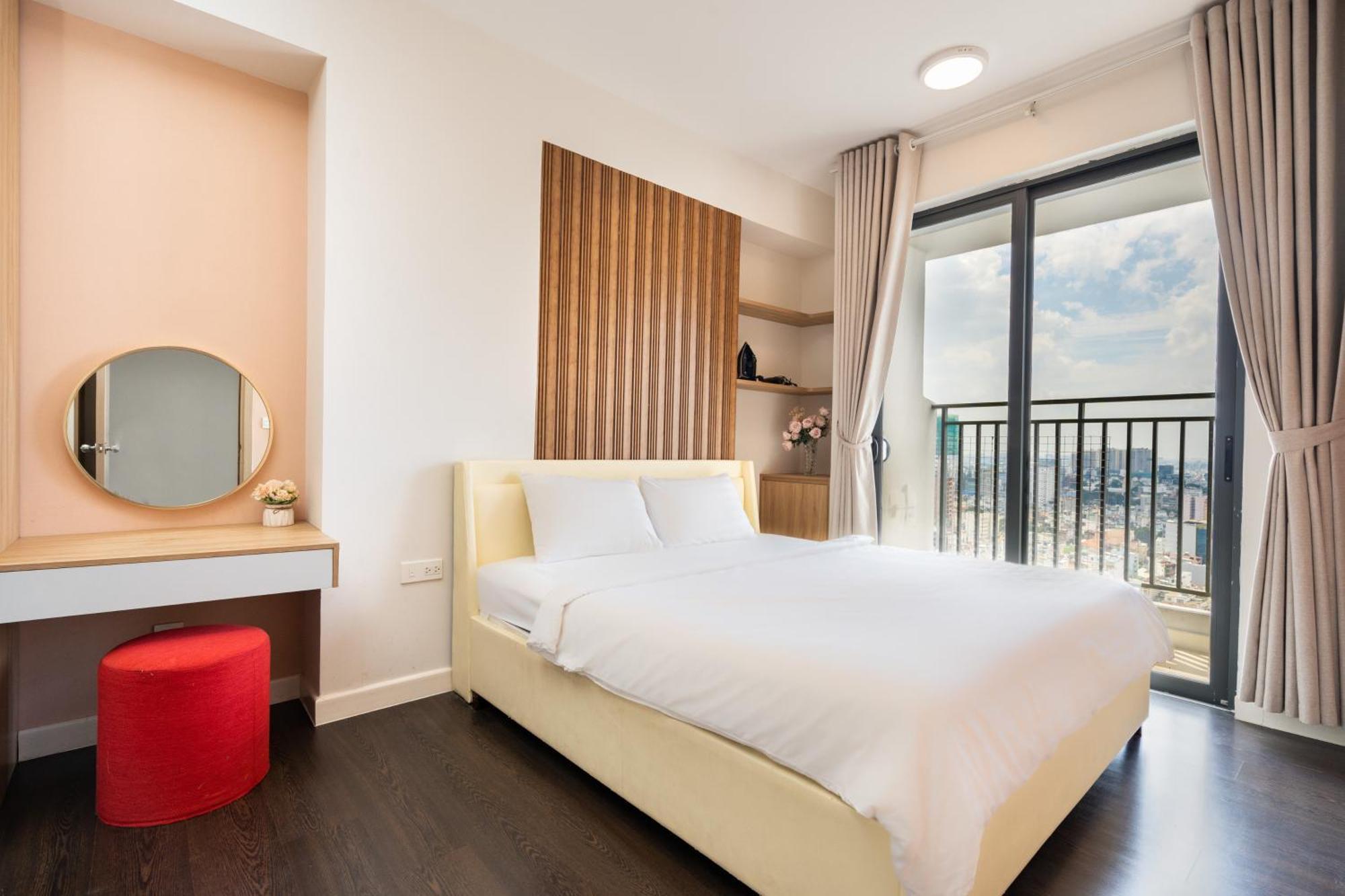 Teeup - Infinity Pool Signature Apartment