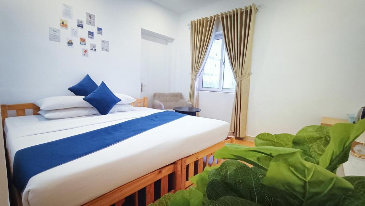 Queen Central Apartment