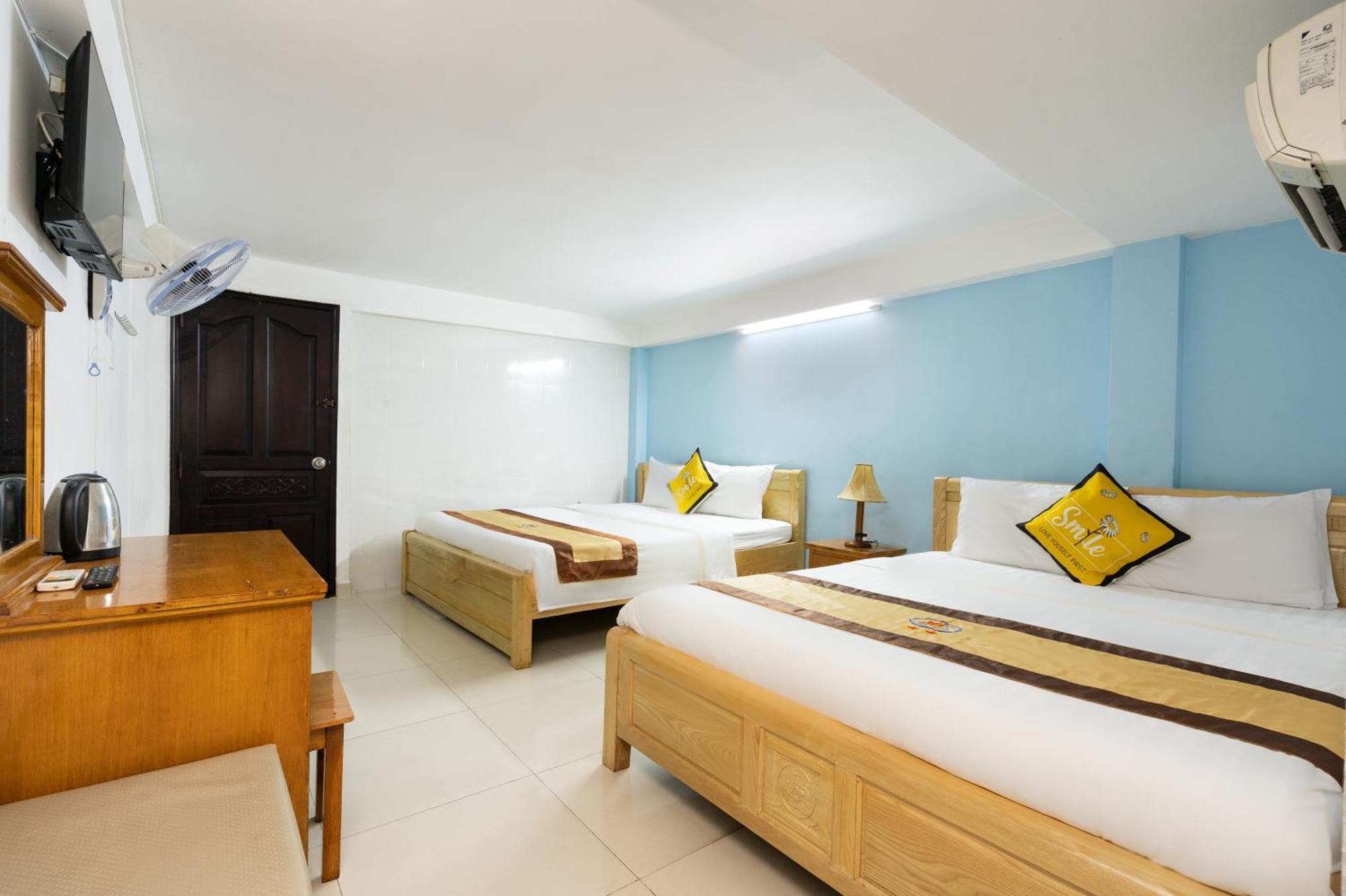 Hotel Janus 168 *
