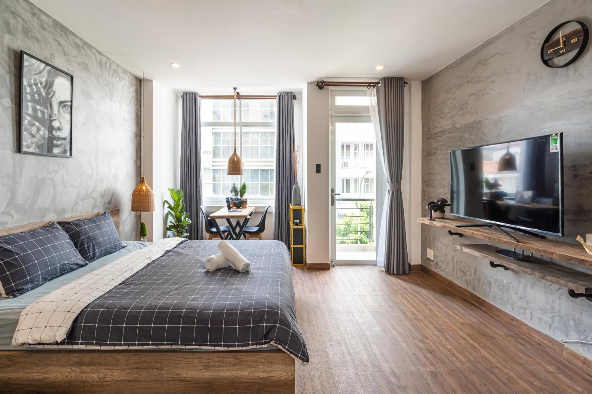Aparthotel Pis In District 1 *