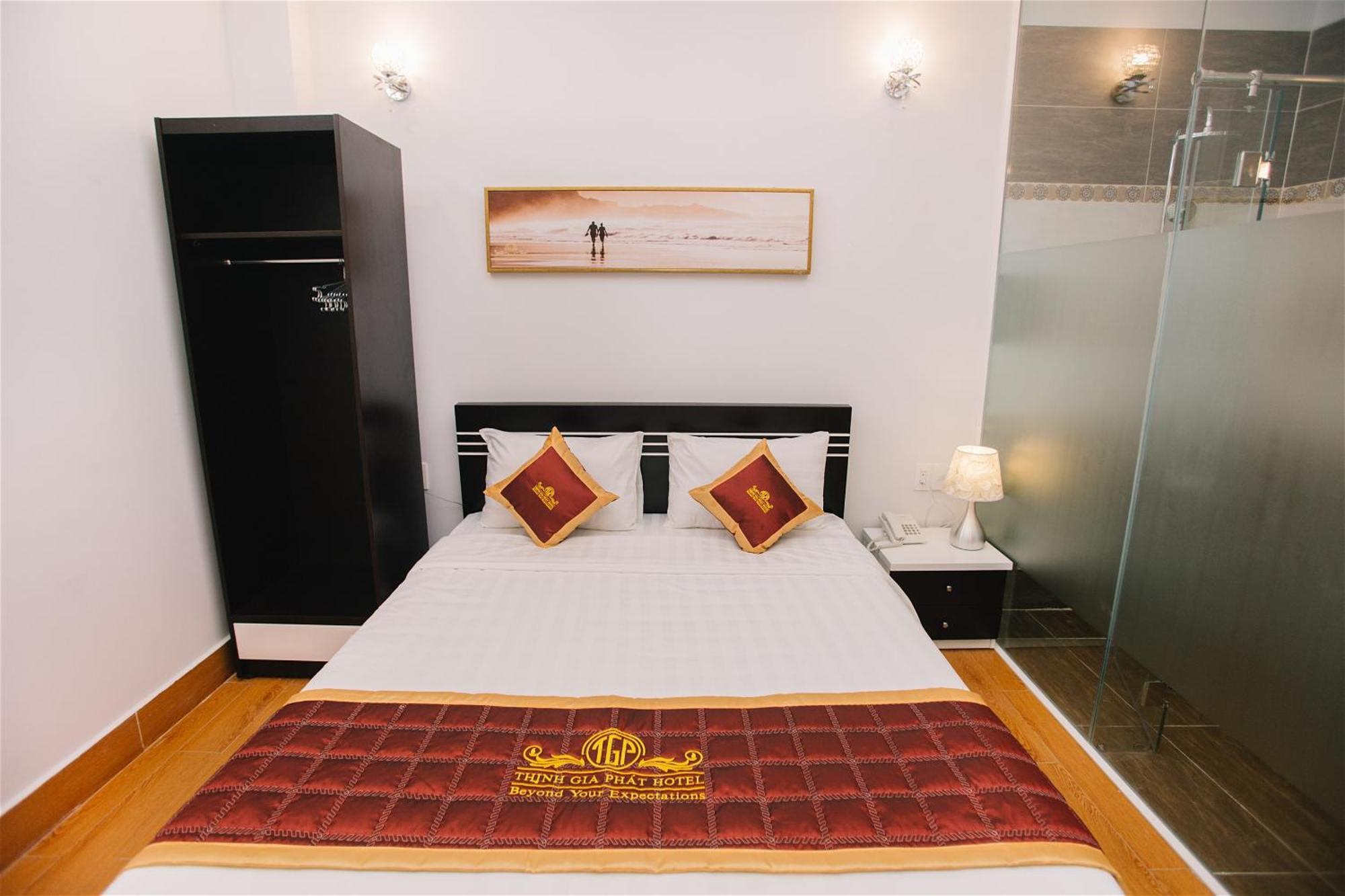 Reddoorz Thinh Gia Phat Hoang Hoa Tham Tan Binh Khách sạn