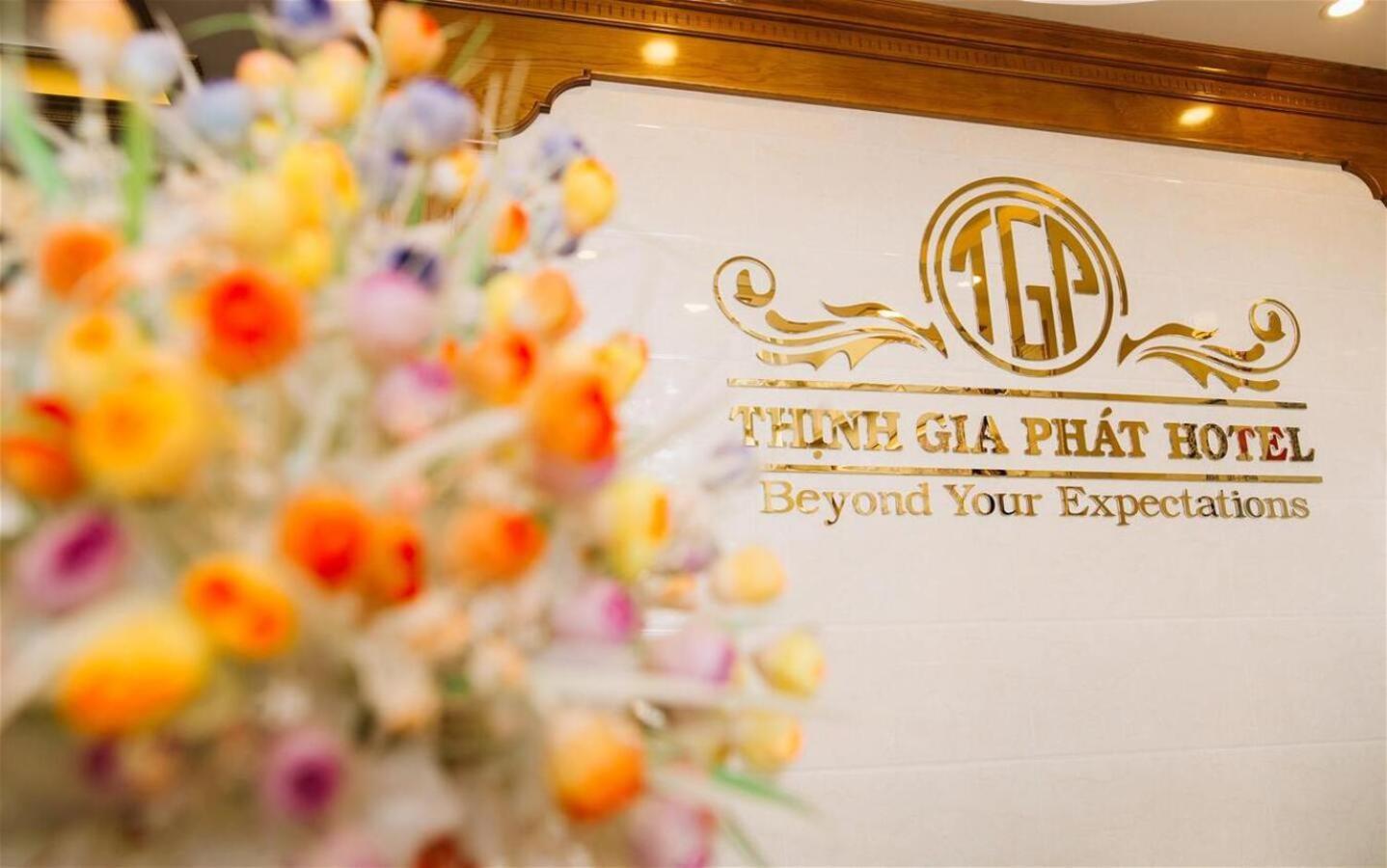Reddoorz Thinh Gia Phat Hoang Hoa Tham Tan Binh Khách sạn