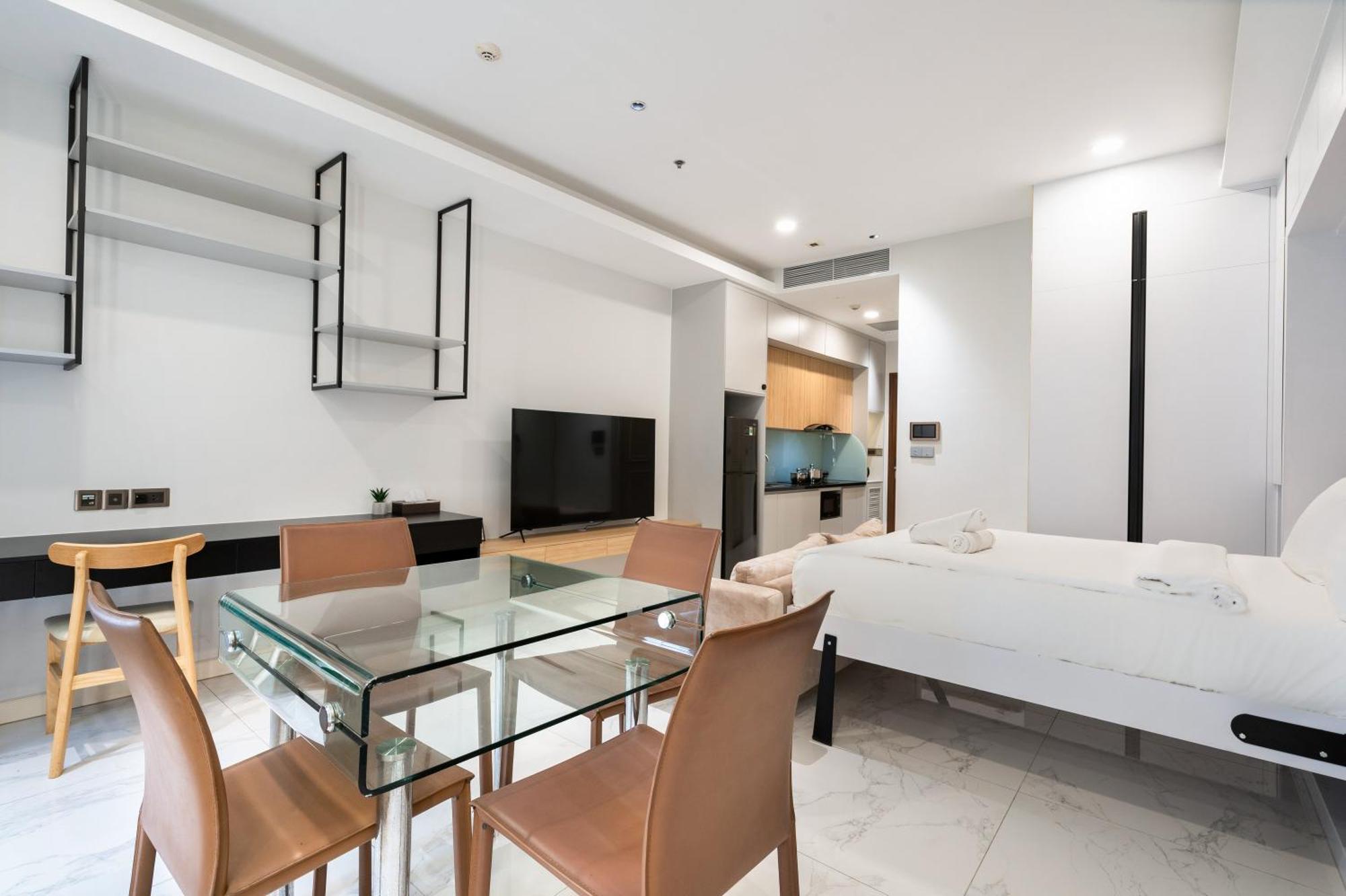 The Rixx Madison Apartment